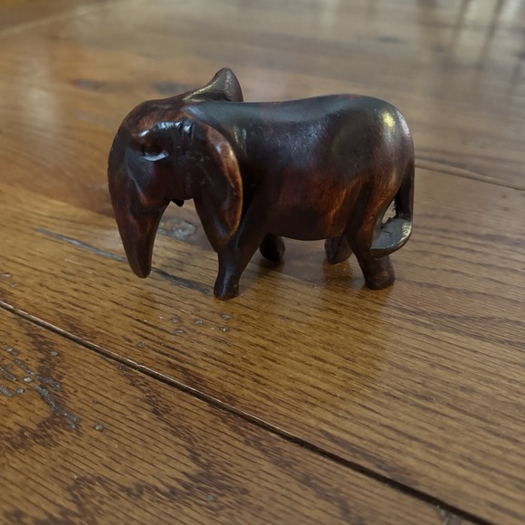 Wooden Elephant Figurine Miniature Hand Carved Wood Vintage - Picture 2 of 6